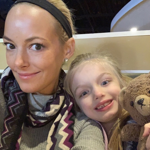 Meet your Posher, Erica - Picture 11 of 13